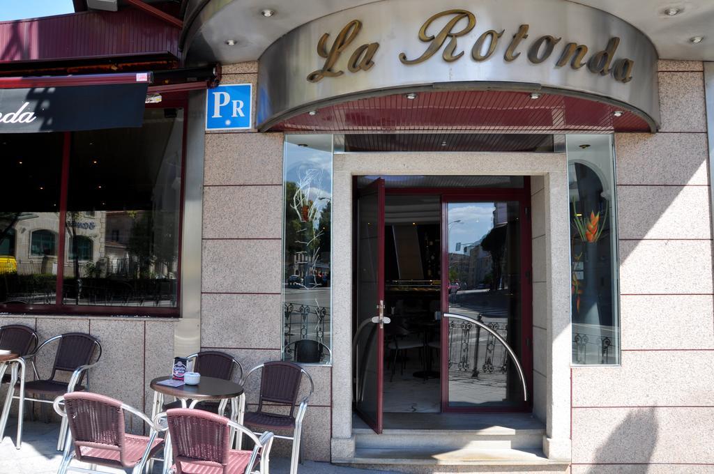 Hostal La Rotonda Ourense Eksteriør billede